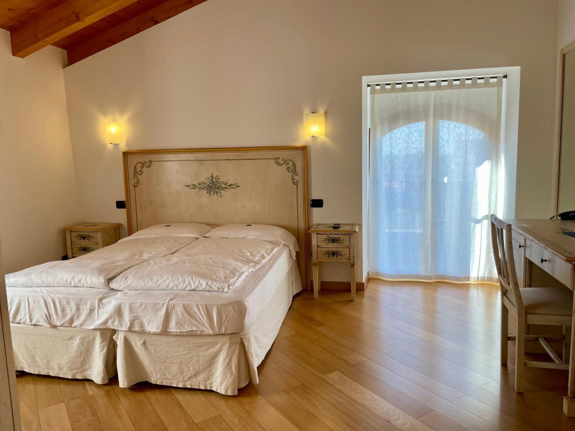 Relais Fontana Rosa B&B Wellness Caprino Veronese Luaran gambar